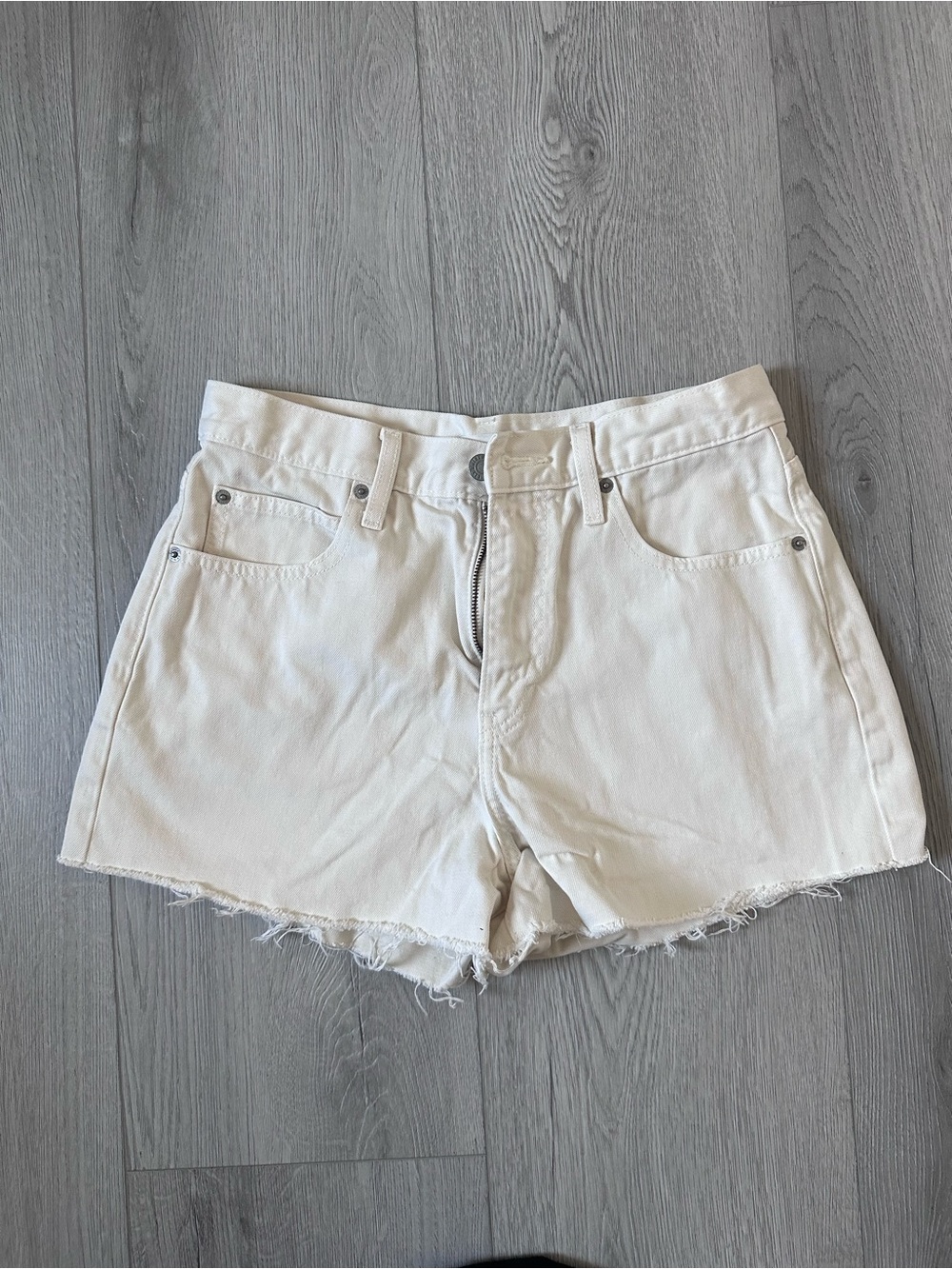 Uniqlo white denim shorts